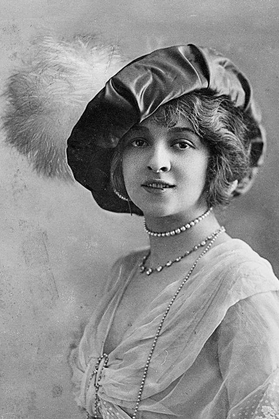 Jane Renouardt backdrop