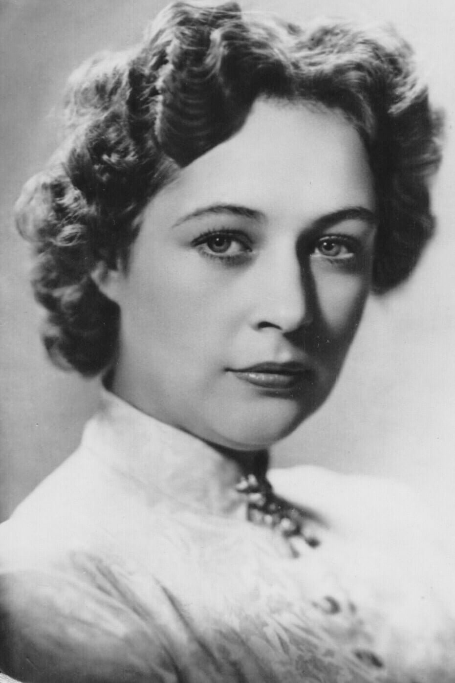 Marianna Strizhenova backdrop