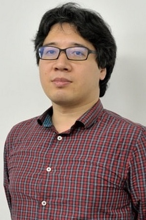 Yoh Yoshinari backdrop