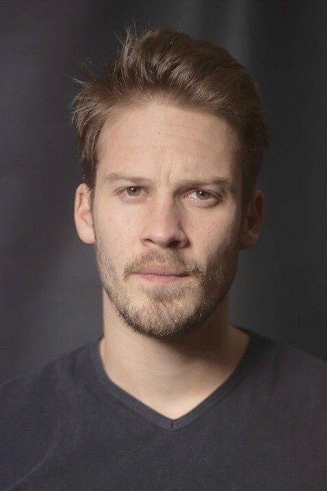 Matthieu Longatte backdrop