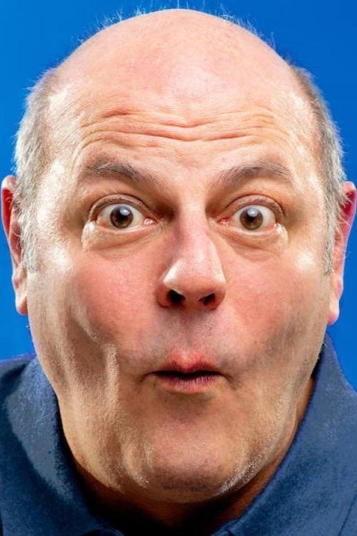 Santiago Urrialde backdrop