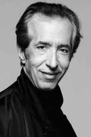 Konstantinos Tzoumas backdrop