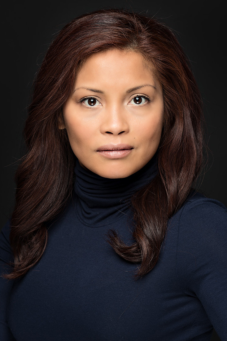 Leyda Aleyli backdrop