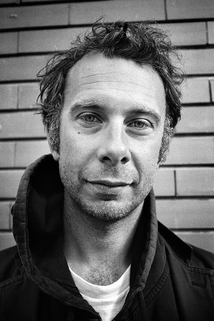 Alessandro Comodin backdrop