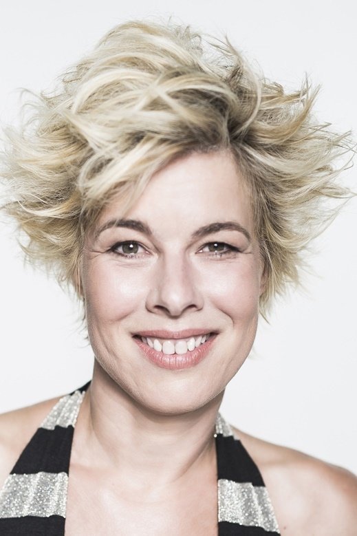 Réka Pelsöczy backdrop