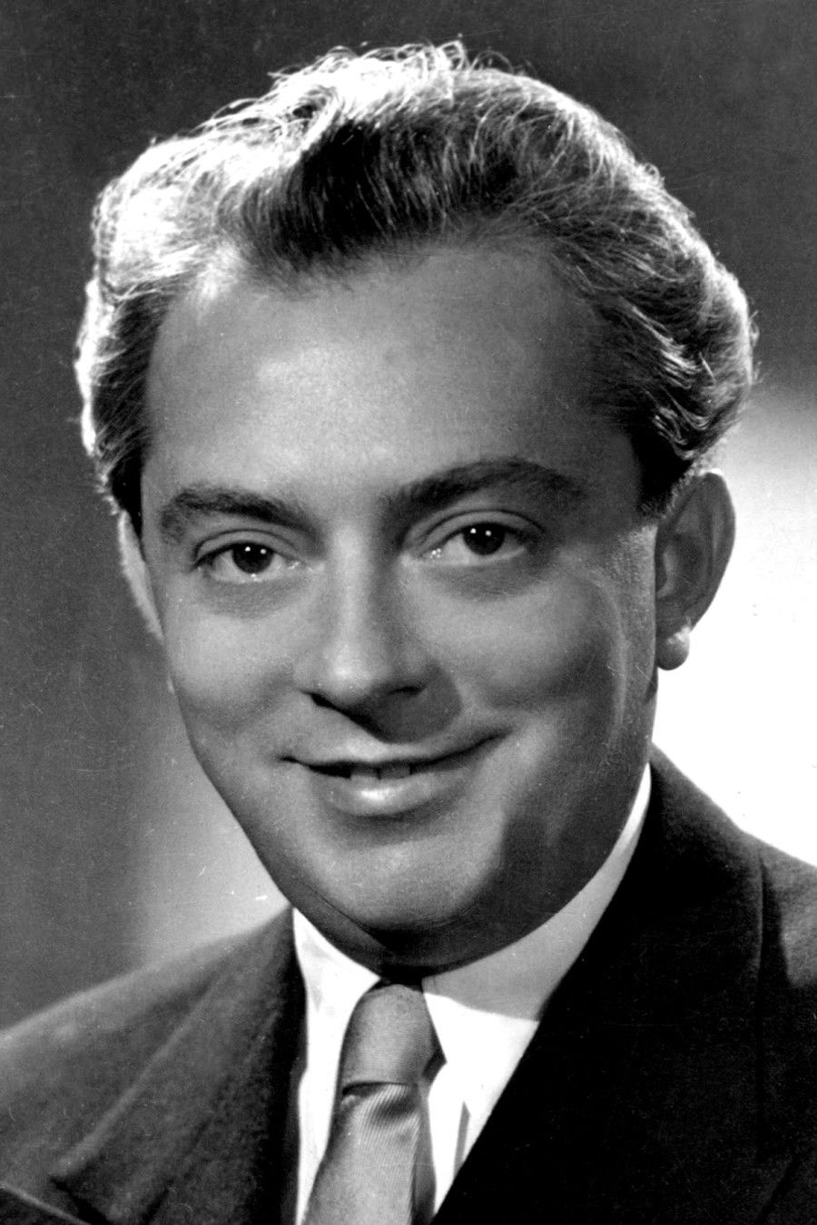 Kamill Feleki backdrop