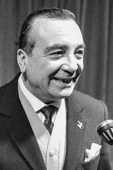 Bobby Deglané backdrop