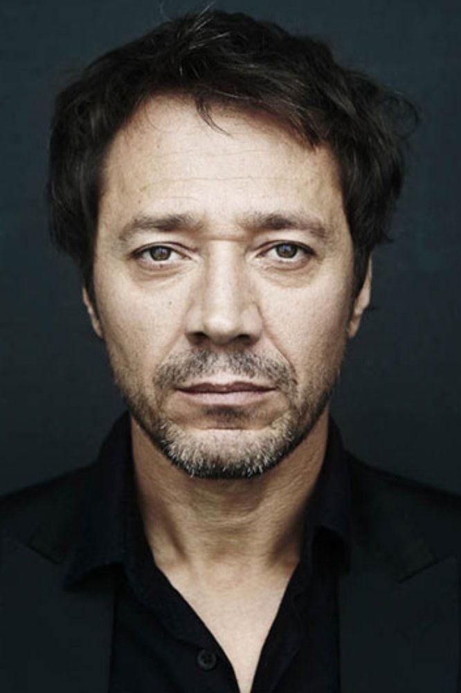 Bruno Debrandt backdrop