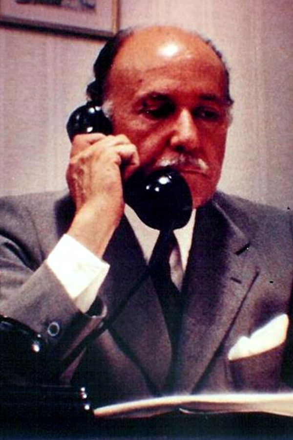 Juan Olaria backdrop