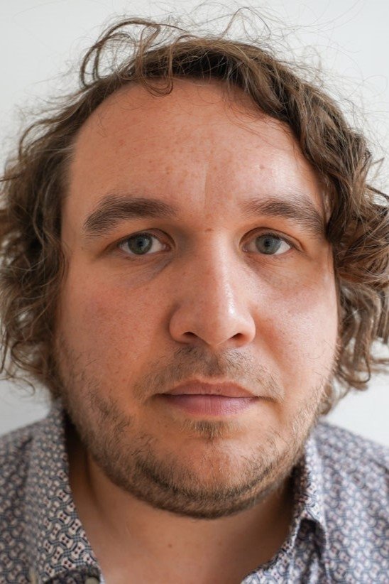 Robert Hofmann backdrop