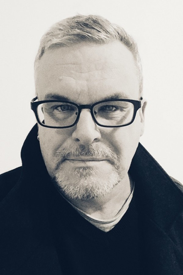 Shen Danielsen backdrop