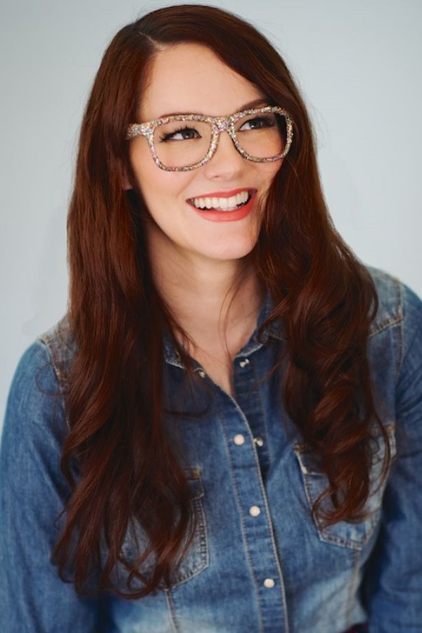 Summer Bellessa backdrop