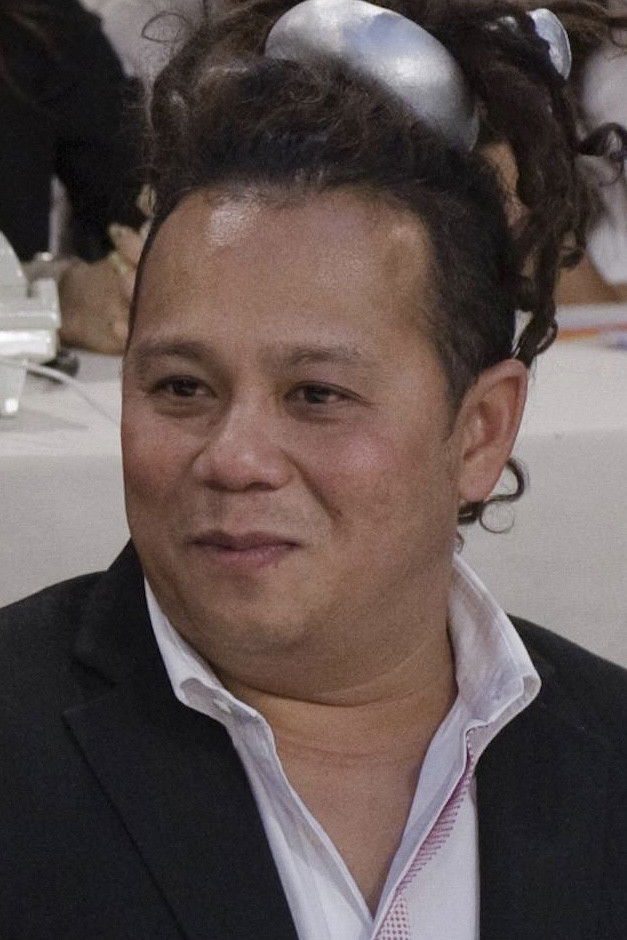 Kiattisak Udomnak backdrop