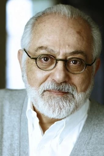 Vachik Mangassarian backdrop