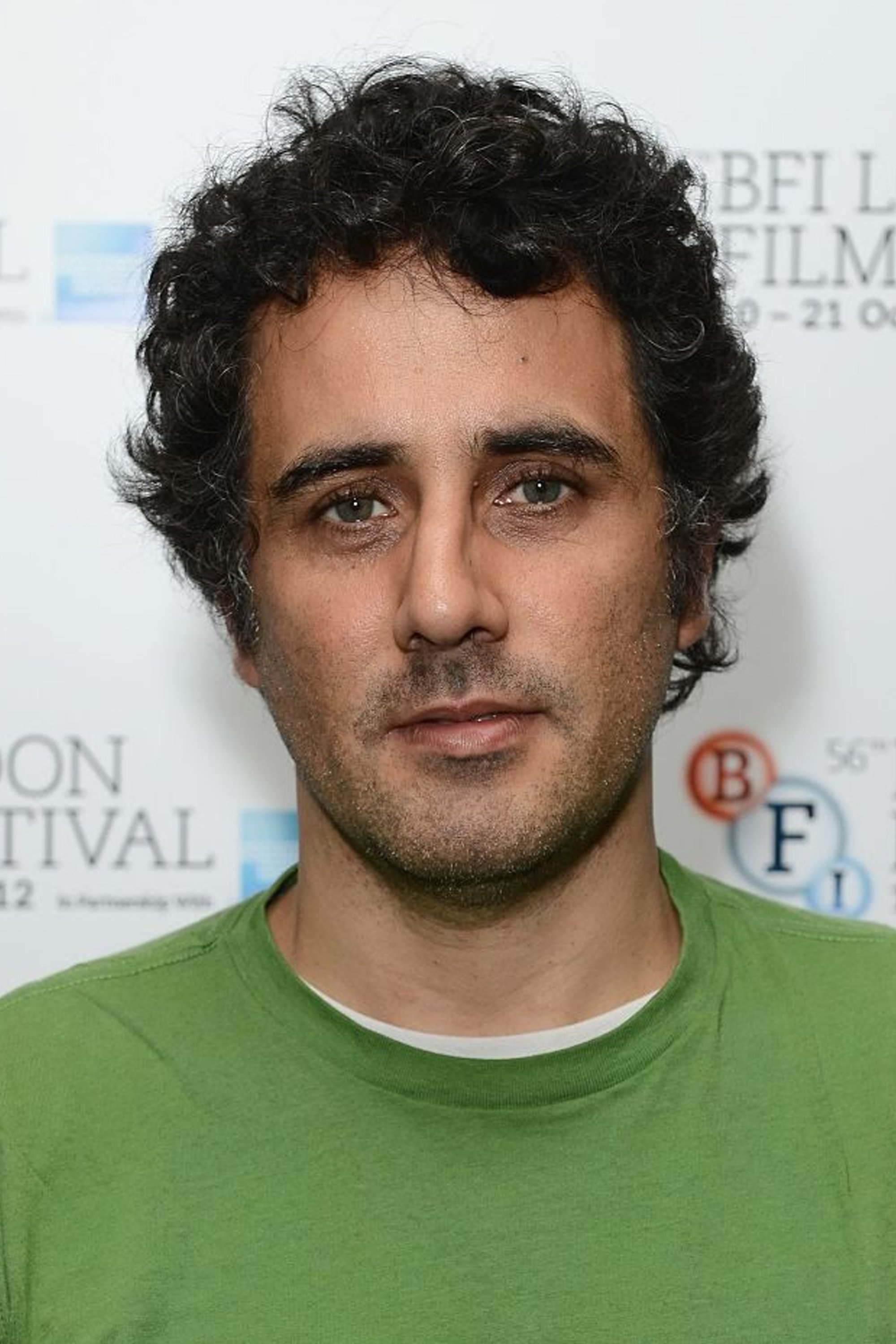 Ulises Rosell backdrop