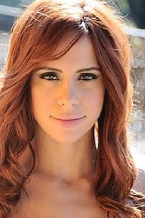 Lucia Bodenizza backdrop