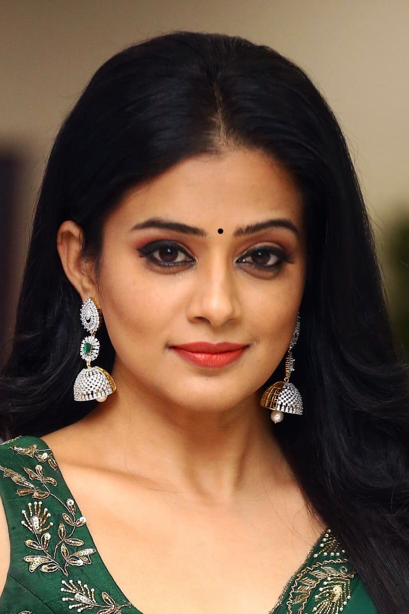 Priyamani backdrop