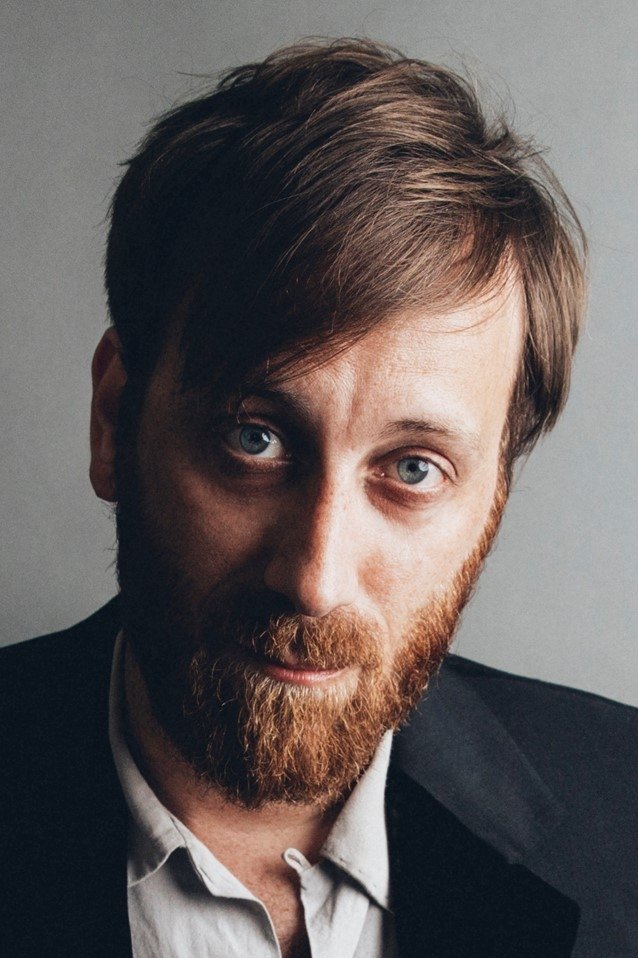 Dan Auerbach: Dan Auerbahk backdrop
