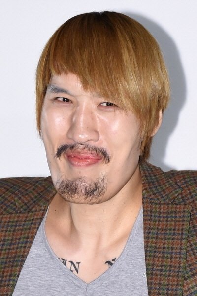 Choi Hong-man backdrop