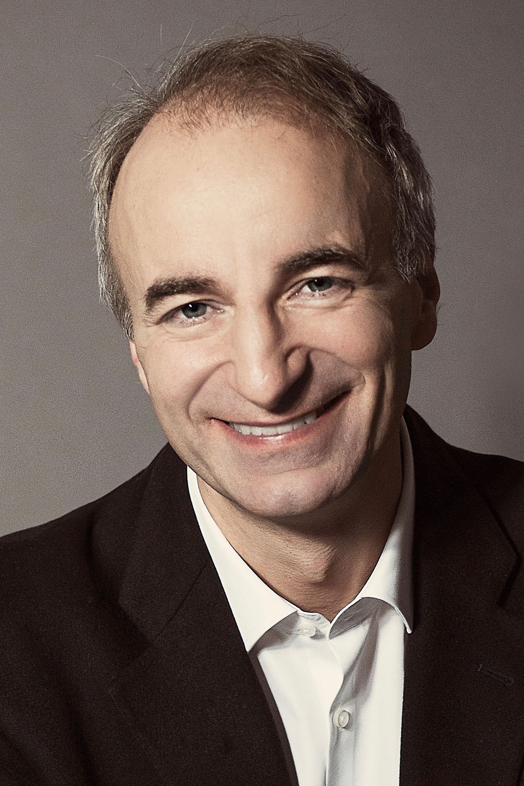 Dietrich Henschel backdrop