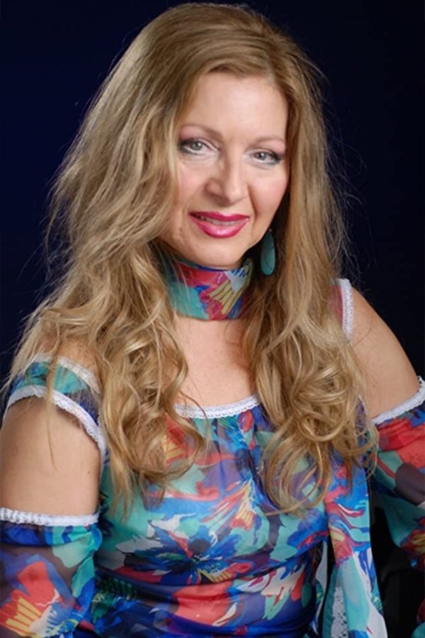 Danica Maksimović backdrop