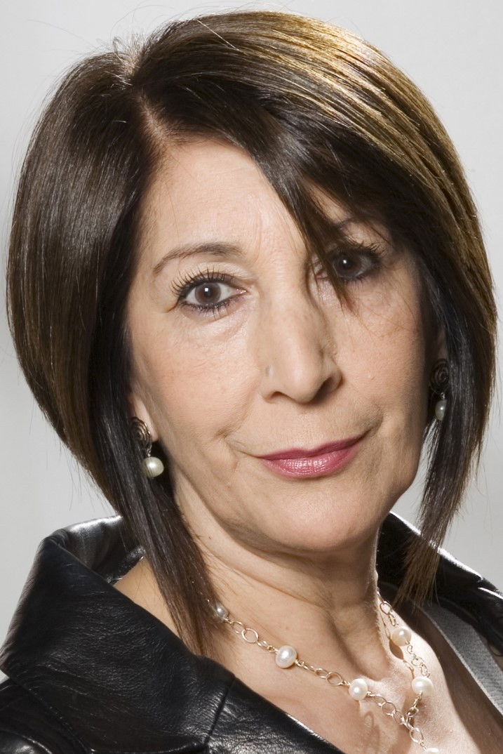 Luma Gómez backdrop