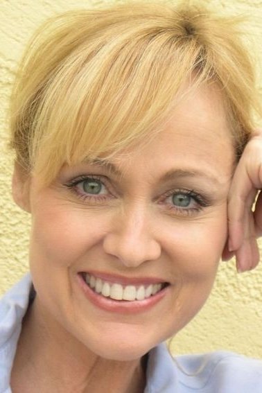 Kim Simms Thomas backdrop