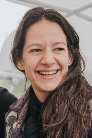 Patricia Faria backdrop