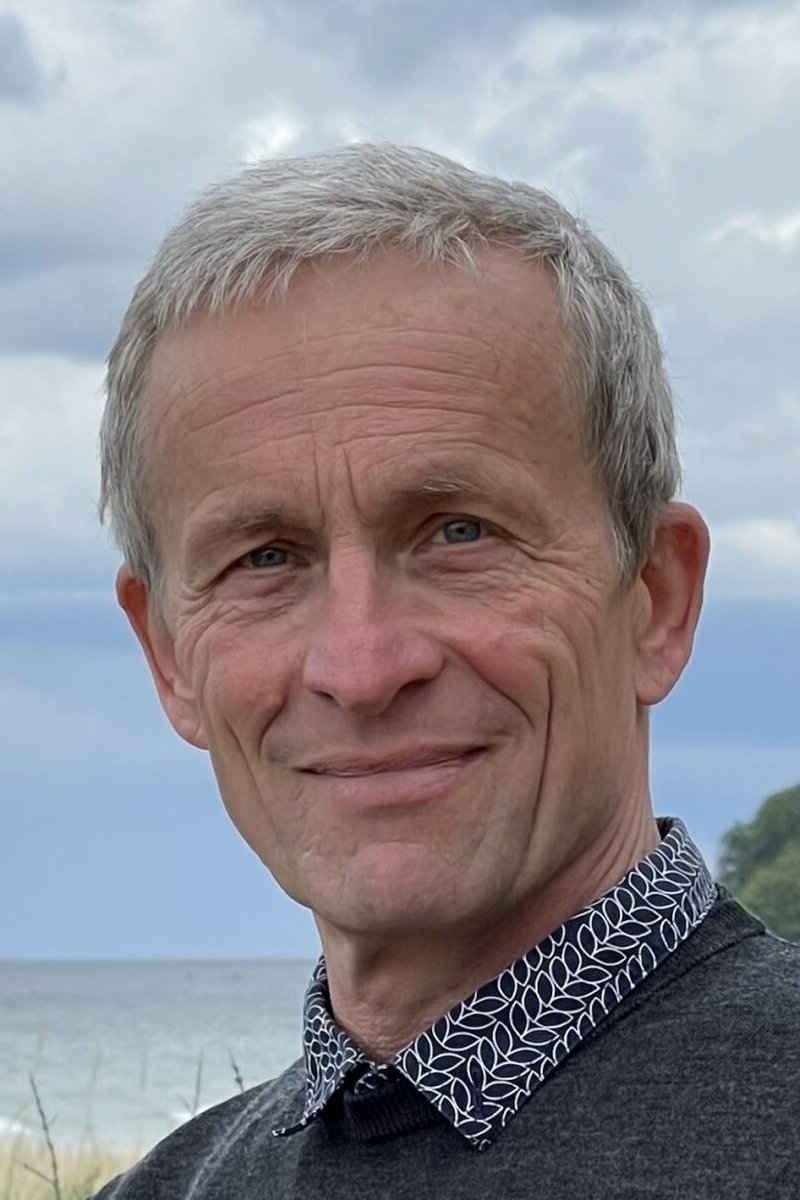 Gregor Höppner backdrop