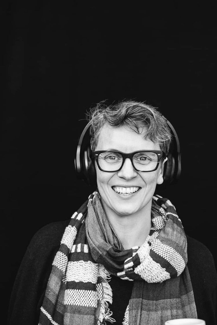 Brenna Sanchez backdrop