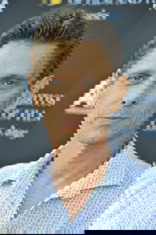 Jamie Harris backdrop