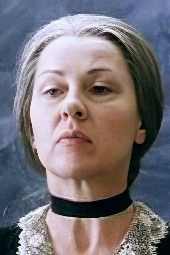 Catherine Leno backdrop