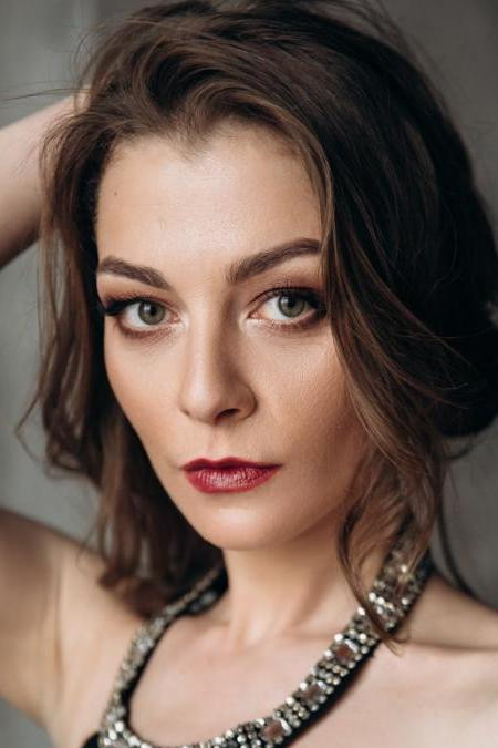 Yuliya Kudoyar backdrop