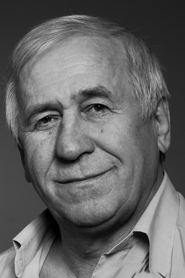 George Mihăiță backdrop