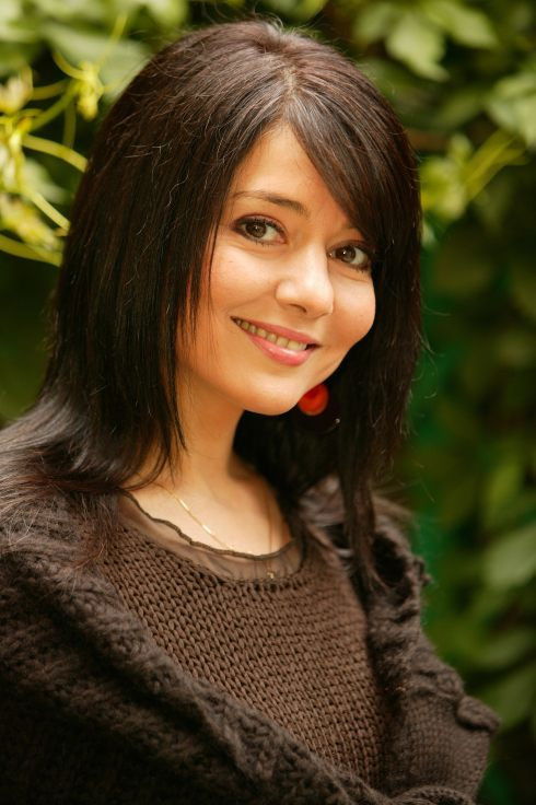 Oana Sîrbu backdrop