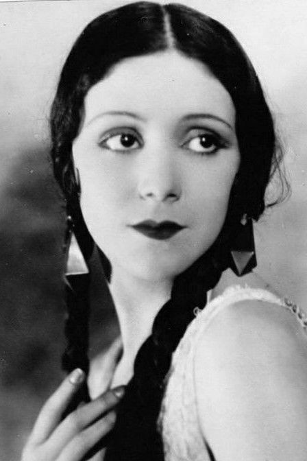 Maria Gambarelli backdrop