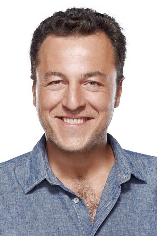 Yetkin Dikinciler backdrop