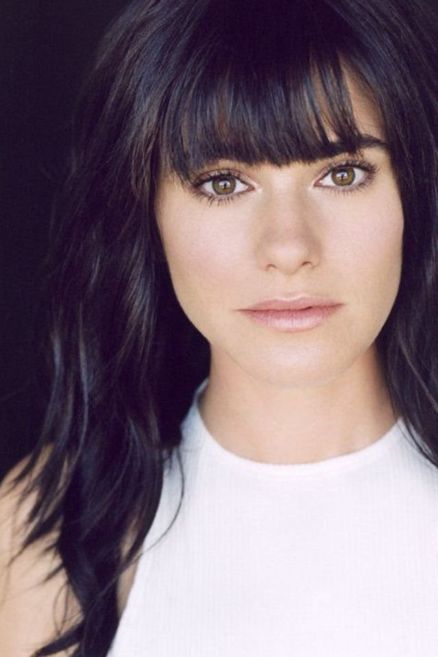 Jillian Leigh backdrop