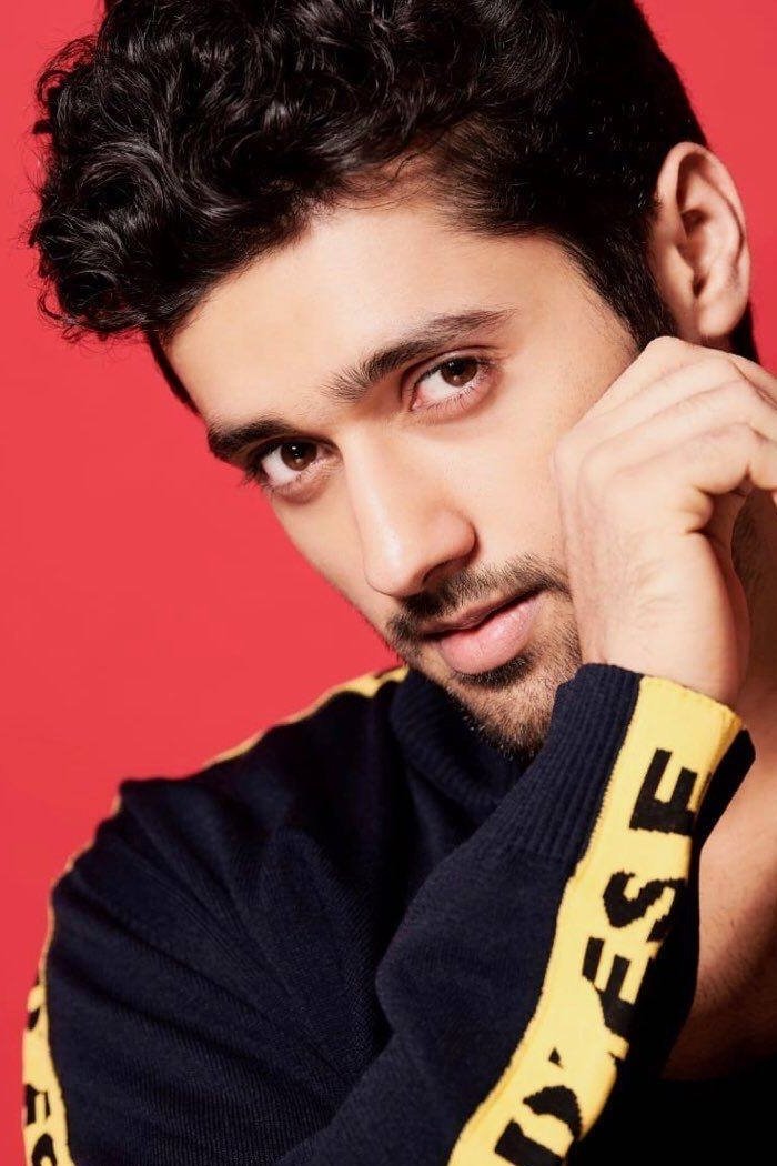 Utkarsh Sharma backdrop