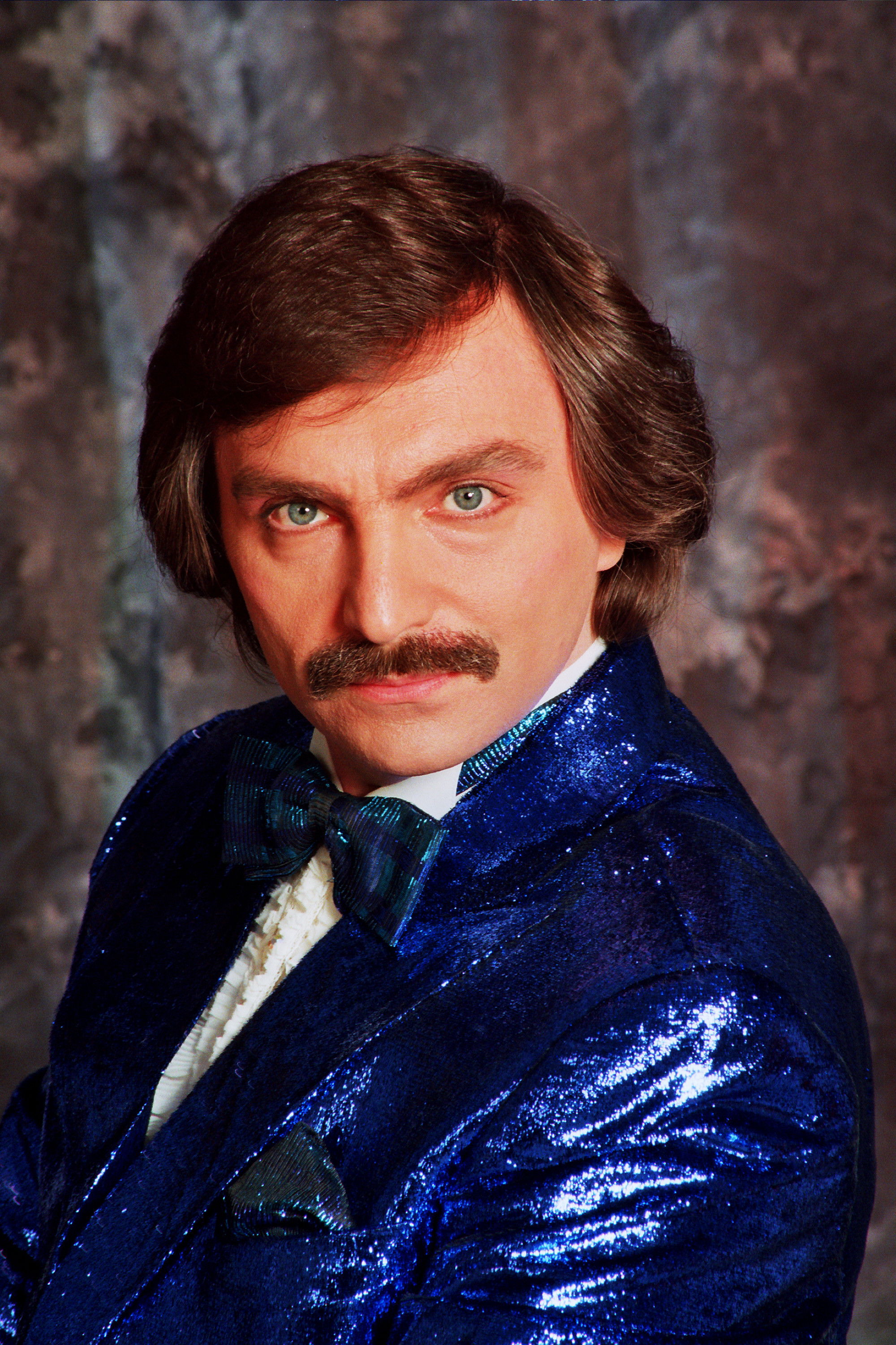 Amayak Akopyan backdrop