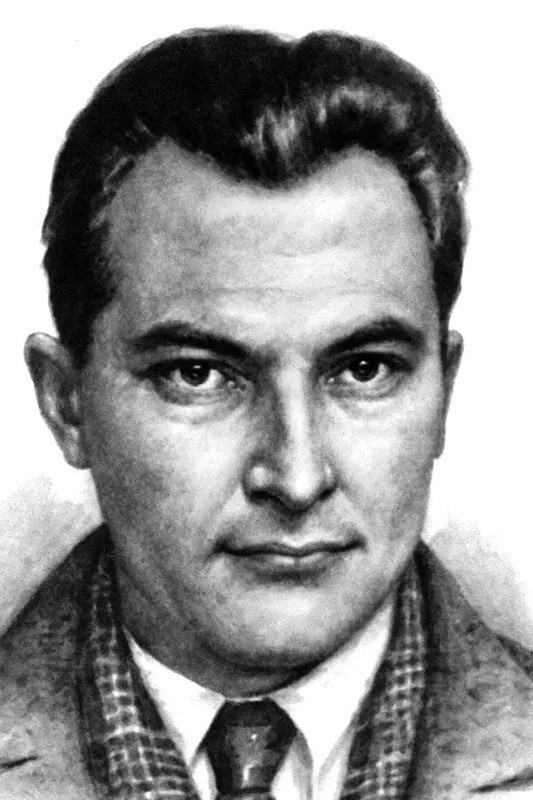 Yevgeni Petrov backdrop