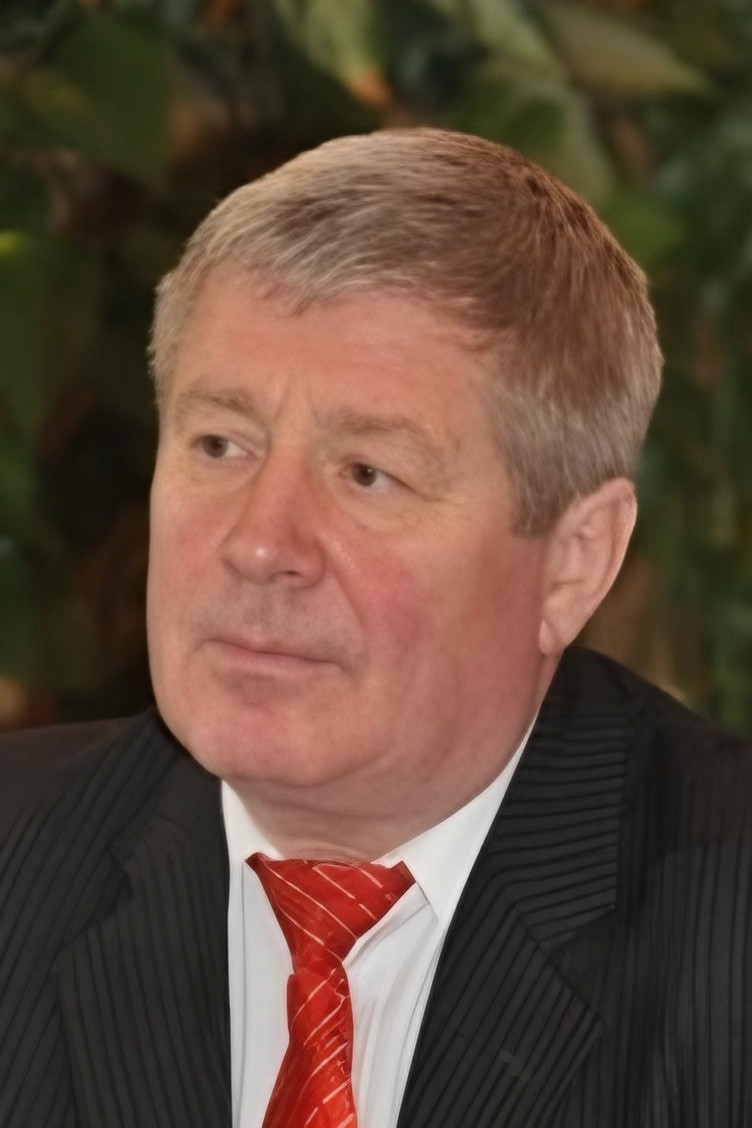 Aleksei Dudaryov backdrop