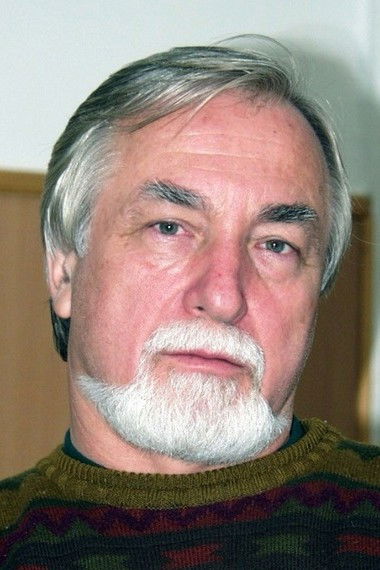 Alexa Visarion backdrop