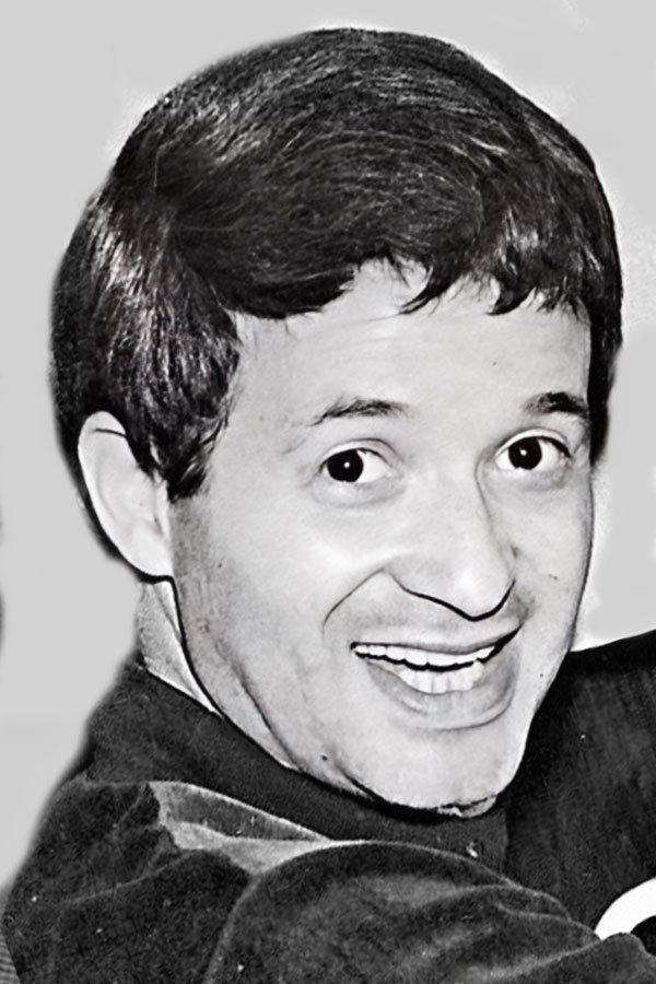 Osvaldo Pacheco backdrop