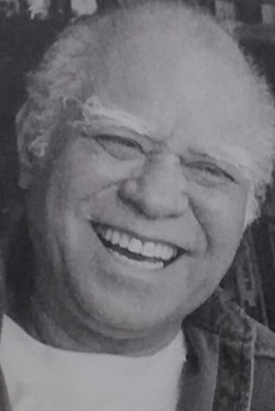 Denoy de Oliveira backdrop