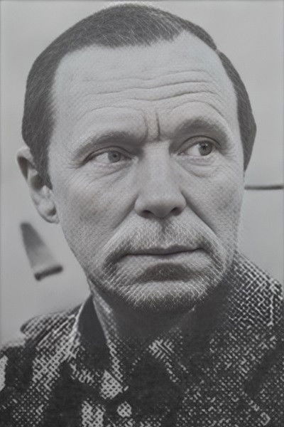 Dmitri Ivanov backdrop