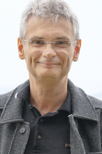 László Jáksó backdrop