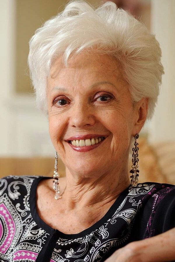 Raina Kabaivanska backdrop