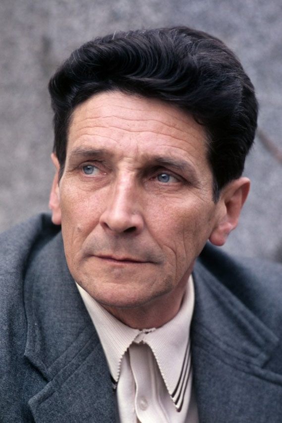 Tomasz Zaliwski backdrop