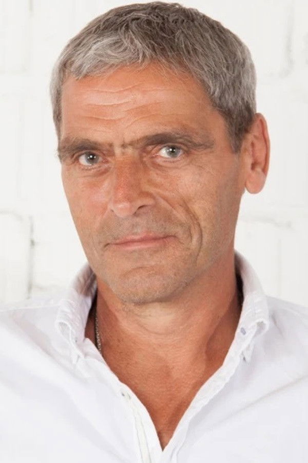 Volker Wolf backdrop